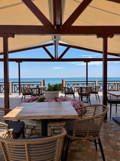 Potokaki Beachfront Hotel