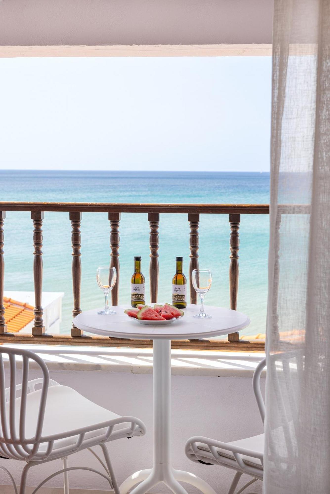 Hotel Potokaki Beachfront 2*